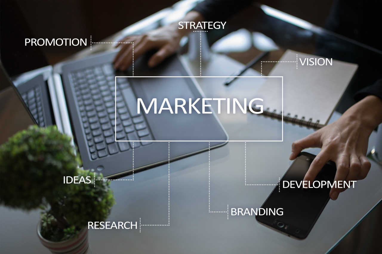 Jak wyróżnić swoją markę w sieci? Kluczowe strategie digital marketingu