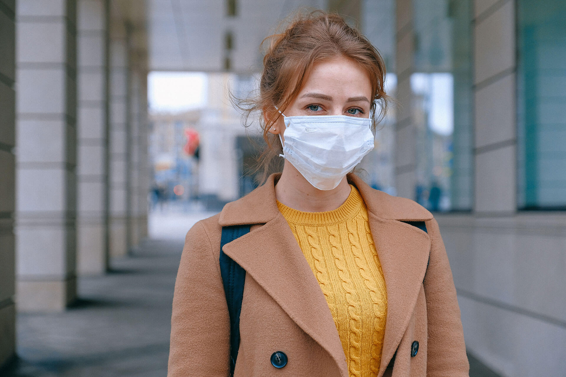 woman wearing face mask 3902881 1